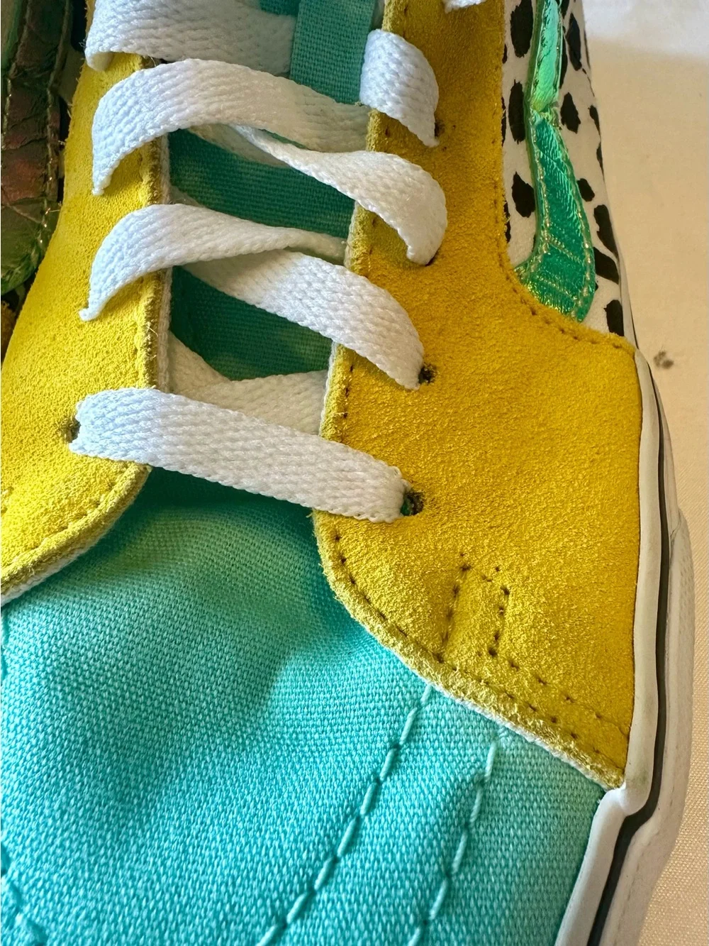 Vans ComfyCush Sk8-Hi Mixed Media Sneakers Dalmatian Colorblock Iridescent 8.5